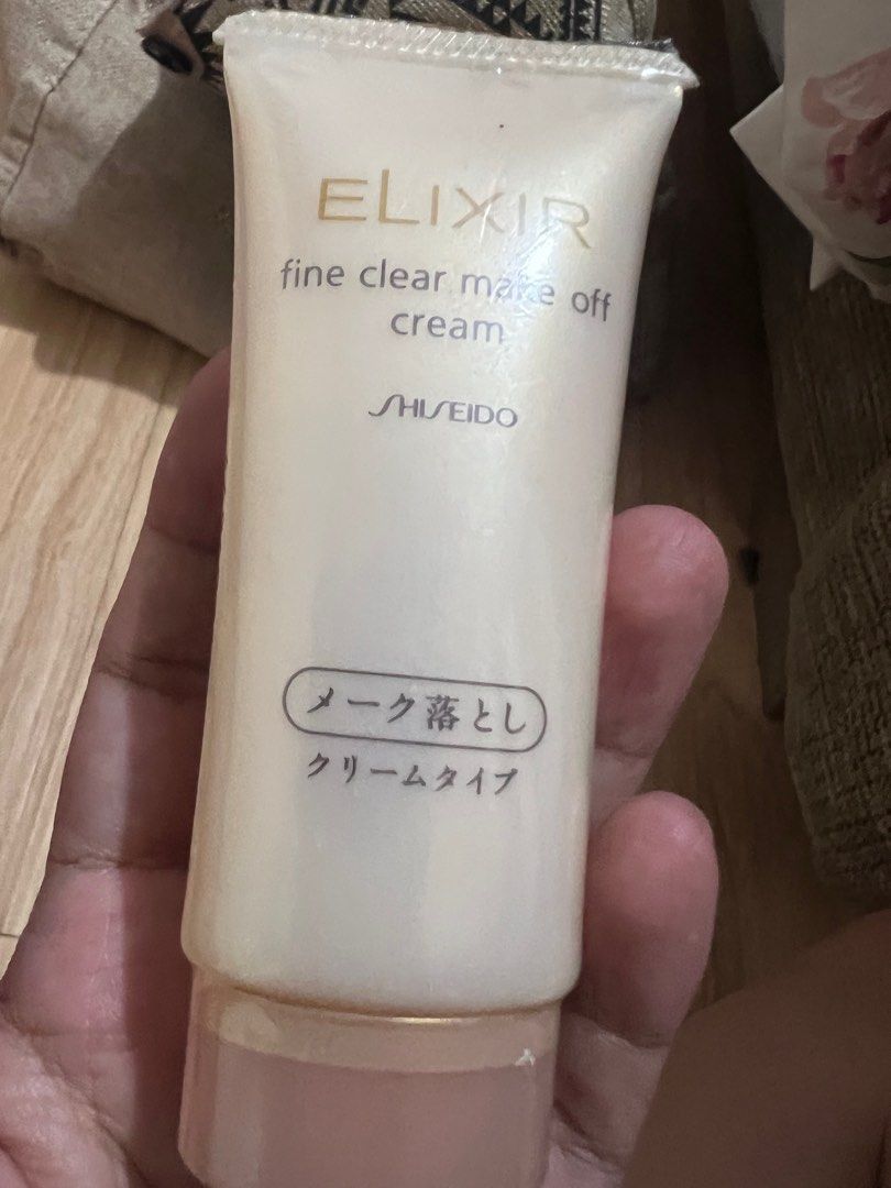 Elixir cream (Category: Face Care) located in Marikina City. Submitted by declutteringcarly (Listing ID 1376473769, Image 1). Description: Hindi ko alam para saan to. Search nyo nalang. Last picture for reference only.