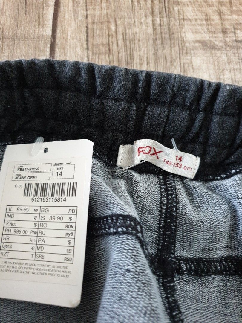 Fox Jogger Pants (Category: Babies & Kids Fashion) located in Singapore. Submitted by milk_tea_snorlax (Listing ID 1376470573, Image 3). Description: Size 14 (145 - 153 cm). Strictly not for fussy buyers. Self collection only - at Segar LRT Station..