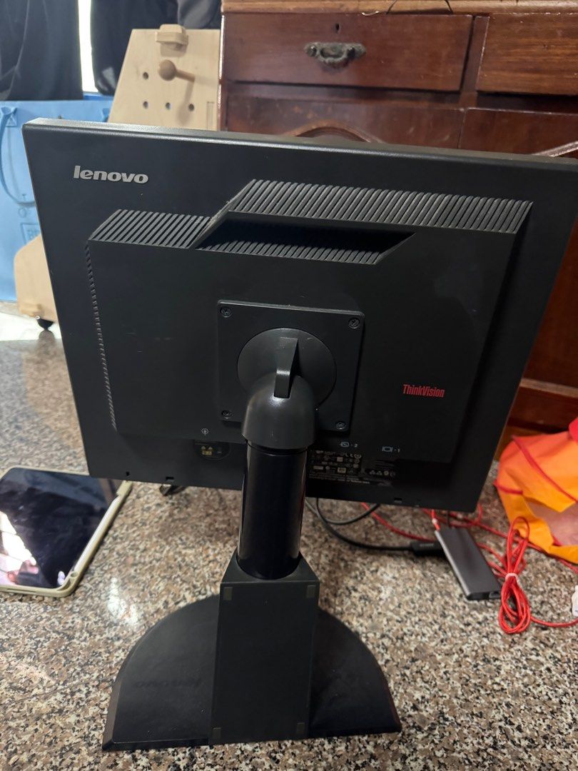FREE Lenovo ThinkVision Monitor (Category: Monitor Screens) located in Singapore. Submitted by Carousel_Angel (Listing ID 1376446942, Image 3). Description: FREE Lenovo ThinkVision monitor in excellent condition. Features a sleek black design, adjustable stand, and clear image quality. Includes VGA and DVI ports, and power cable. 41 cm by 34cm Just get 3 packets of 220g Nature Wonder Macadamia Nuts for me as a token of appreciation will do (See l