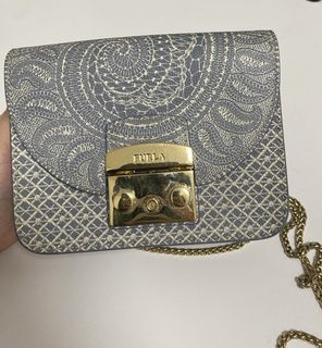 （分類：）位於 。 由 chrscc 提交（商品編號 1376563641，圖片 1）。簡介： 。