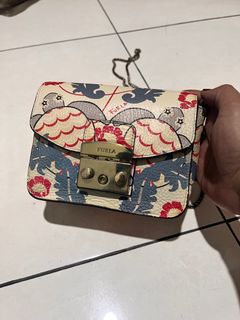 (Kategori: ) berada di . Dikirim oleh 7thpreloved_shop (ID iklan 1376569102, Gambar 1). Deskripsi: .