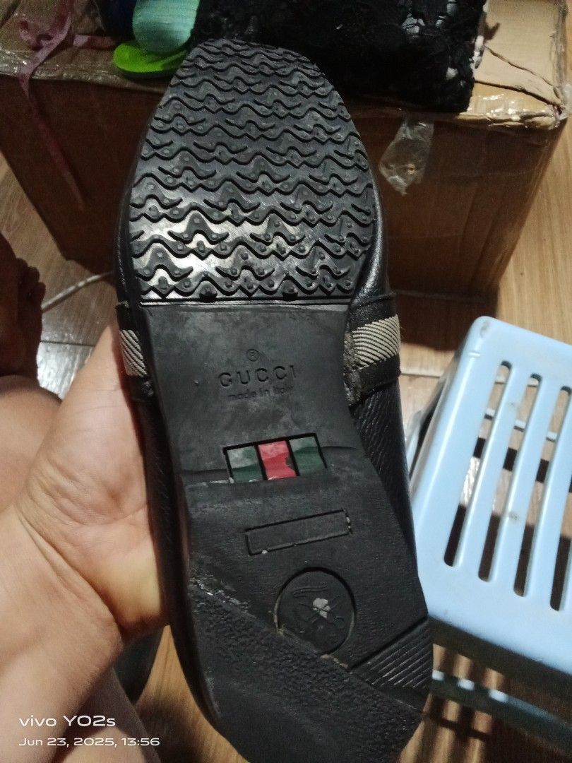 Gucci black shoes loafers (Category: Sneakers & Footwear) located in Koronadal. Submitted by glads08089 (Listing ID 1376475700, Image 3). Description: Gucci black shoes for men size 39 in tag kasya Hanggang 41 maytapal Po yong outsole.
