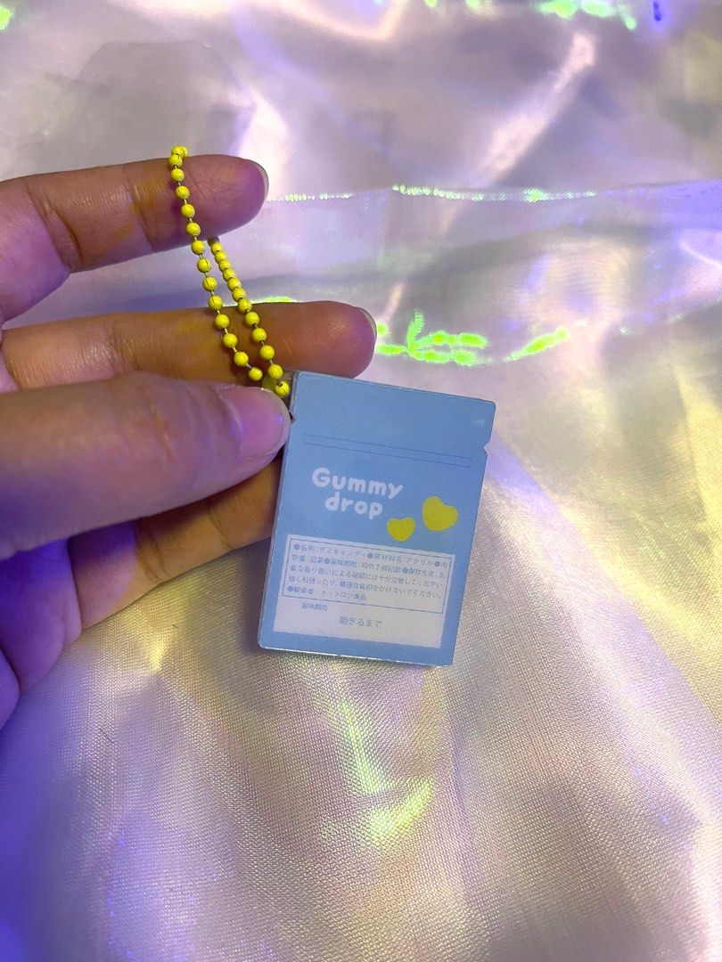 Gummy Drop Candy Keychain (Moving Pcs Inside) — sh0pee checkout available (Category: Character Goods) located in Baliuag. Submitted by randomgoodsonline (Listing ID 1376544114, Image 3). Description: Gummy Drop Candy Keychain (Moving Pcs Inside).