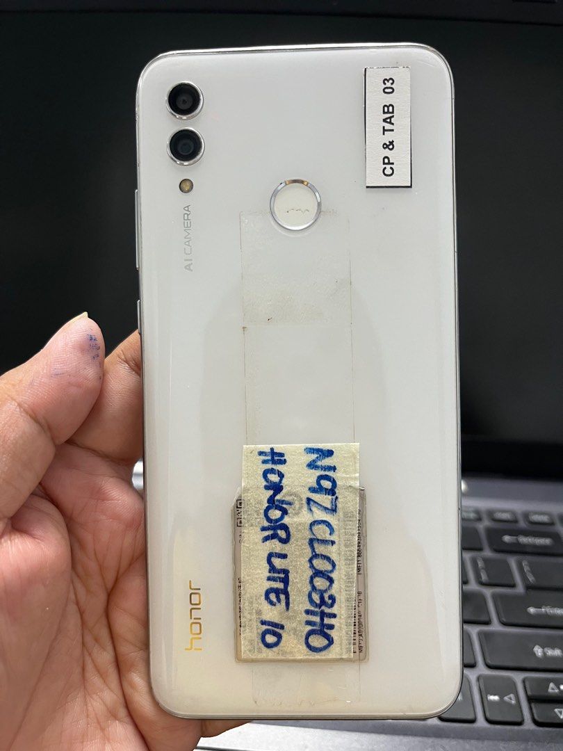 Honor 10 Lite (Category: Huawei) located in Pasay City. Submitted by ecangsexy (Listing ID 1376517674, Image 2). Description: Color: Blue Conditiona: 9/10 Unit Only Pickup: Quirino Ave., Tambo Parañaque RFS: Stock Only Price is Negotiable 👌🏻😁.