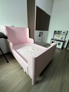 (Category: ) located in . Submitted by pastelflora (Listing ID 1376477080, Image 1). Description: .