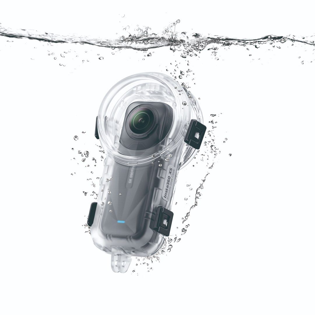 Insta360 X5 Invisible Dive Case (Category: Camera Bags & Carriers) located in San Juan City. Submitted by urbangiz_greenhillsmall (Listing ID 1376493878, Image 1). Description: Completely invisible when shooting 360° video. Seamless underwater stitching. Waterproof down to 60m (197ft). Capture crystal-clear 360° video with zero distortion. Use with the Invisible Selfie Stick for epic third-person views. The new quick-dry Storage Bag is usable bot
