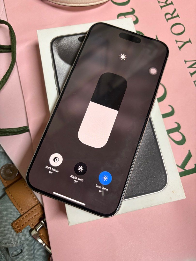 Iphone 15 Pro Max 256 gig (Category: iPhone 15 Series) located in Taguig. Submitted by suzzsy (Listing ID 1376484389, Image 2). Description: .