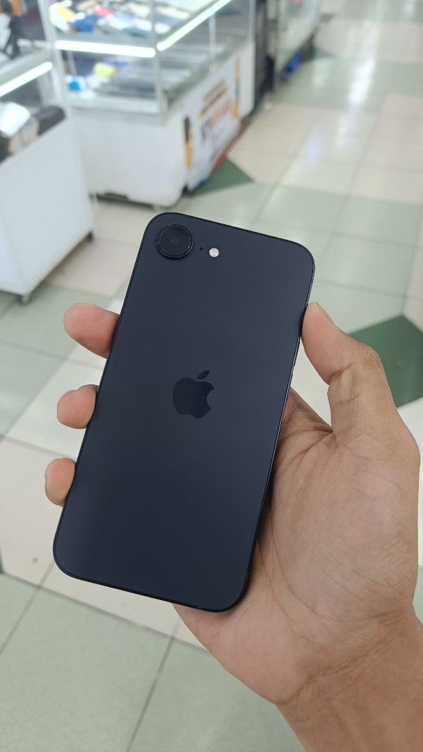iPhone 16e 128GB 100% BH "0 Cc " NTC approved complete openline (Category: iPhone 16 Series) located in Manila. Submitted by benshop. (Listing ID 1376540318, Image 1). Description: SALE OR SWAP !! Rush Bnew condition 0 CC iPhone 16e 128GB With box same IMEI ✅ 100% Batt Health ✅ " 0 " Cycle count ✅ NTC APPROVED ✅ No repair or replacement history ✅ No dents, scratches. Makinis ✅ Face ID, True Tone, iCloud Asking Price: 32k Only Open for swap lower/