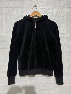 (Category: ) located in . Submitted by c3m.thrift (Listing ID 1376442463, Image 1). Description: .