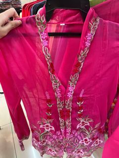(Category: ) located in . Submitted by _whoo00 (Listing ID 1376535188, Image 1). Description: .