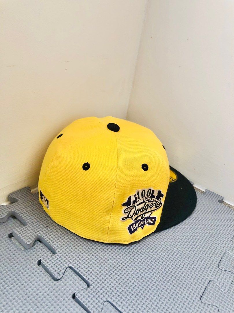 LA black yellow fitted cap (Category: Caps & Hats) located in San Antonio. Submitted by lostnfoundph (Listing ID 1376479369, Image 2). Description: ➰ brandnew ➰ violet inner bill.