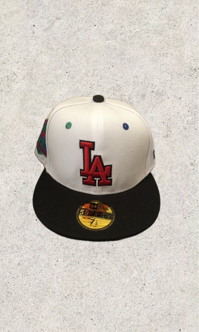 LA white black fitted cap (Category: Caps & Hats) located in San Antonio. Submitted by lostnfoundph (Listing ID 1376480761, Image 1). Description: .