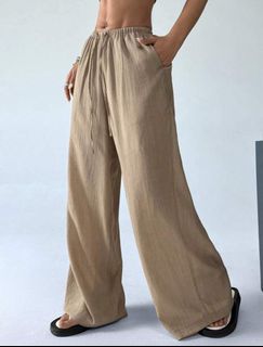 (Category: ) located in . Submitted by shop.j (Listing ID 1376548369, Image 1). Description: .