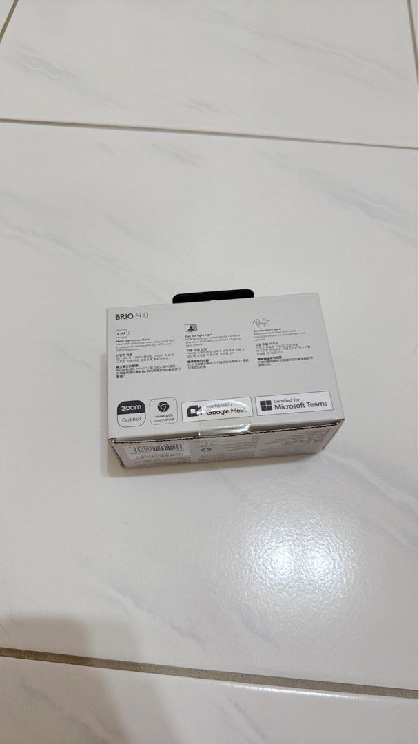 由 y806b0a99173 (刊登 ID 1376510108，圖片 2) 提交，位於 台北市 (Taipei) 的 Logitech 羅技 BRIO 500視訊鏡頭 (類別：其他電腦及電子周邊產品)，說明：Logitech 羅技 BRIO 500網路攝影機 視訊鏡頭 視訊攝影機 石墨灰。