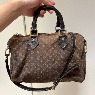 (Category: ) located in . Submitted by aston.sg (Listing ID 1376583350, Image 1). Description: .