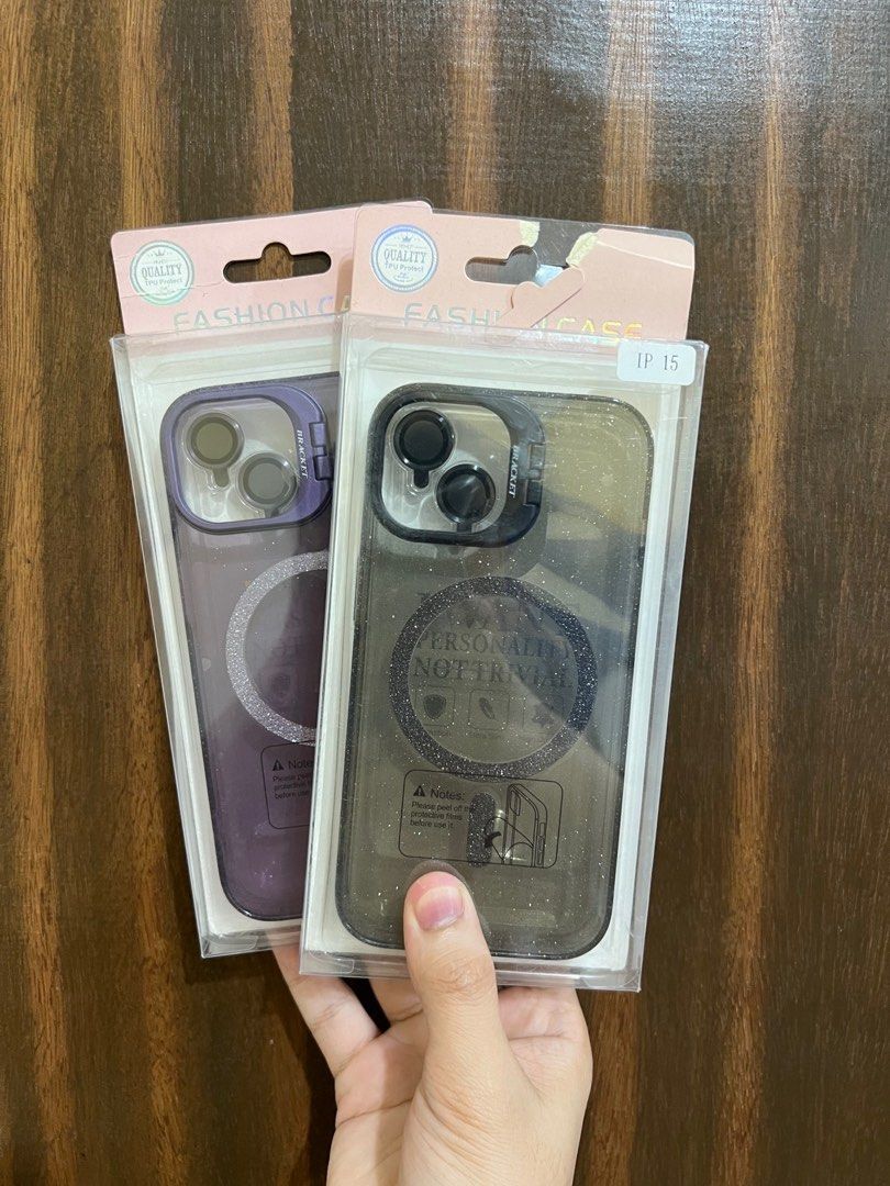 Magsafe Glitter Case For Iphone (Category: Cases & Covers) located in Manila. Submitted by ceeyashop (Listing ID 1376426509, Image 3). Description: Pm me, Available on hand [ Other colors are also available ] Lalamove,Grab,J&T COD will do!.