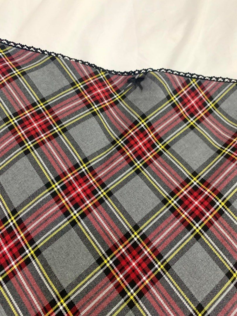 Mango Skirt (Category: Skirts) located in Olongapo. Submitted by sbm07 (Listing ID 1376521752, Image 2). Description: Mango skirt.Use once.