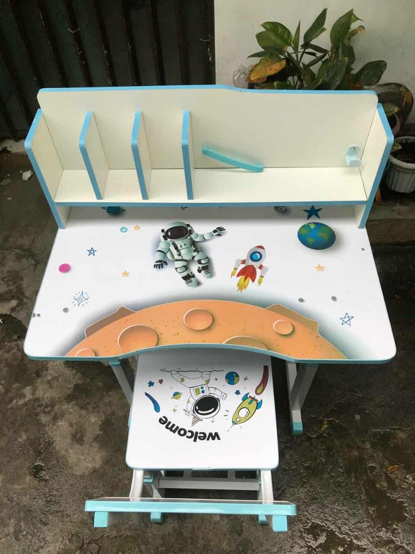 Mi Study table (Category: Tables & Sets) located in Manila. Submitted by dolorchris69891 (Listing ID 1376468073, Image 3). Description: study table for kids.