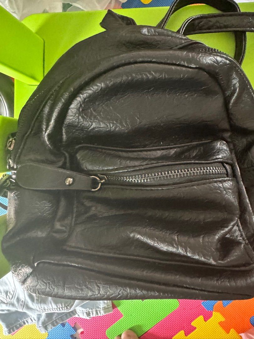 Mini backpack (Category: Backpacks) located in Singapore. Submitted by katymt (Listing ID 1376479349, Image 3). Description: .