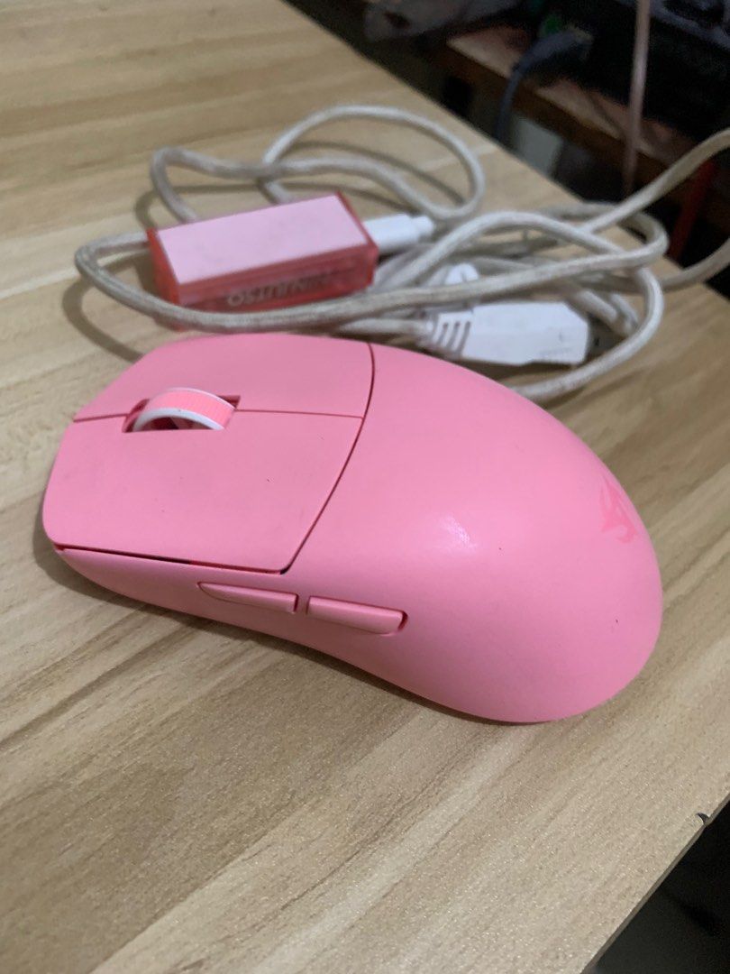 Ninjustsu Sora V2 Pink Wireless gaming mouse (Category: Mouse & Mousepads) located in Manila. Submitted by gamingthriftshop (Listing ID 1376615273, Image 1). Description: Mouse Wire Receiver Marikina area! Can test dito dala kayo laptop. Can add sa FB para sendan ko video ng test all working goods. Pick up or delivery lang me.