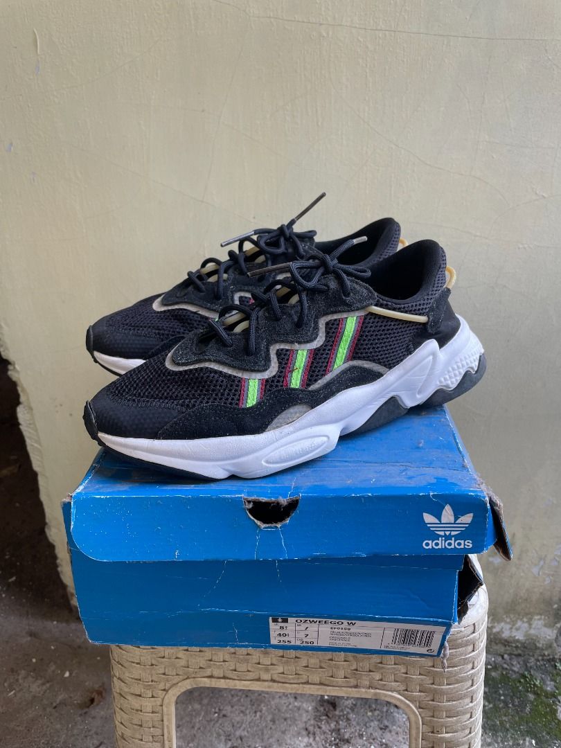 Original Adidas Ozweego Core Black Solar Green