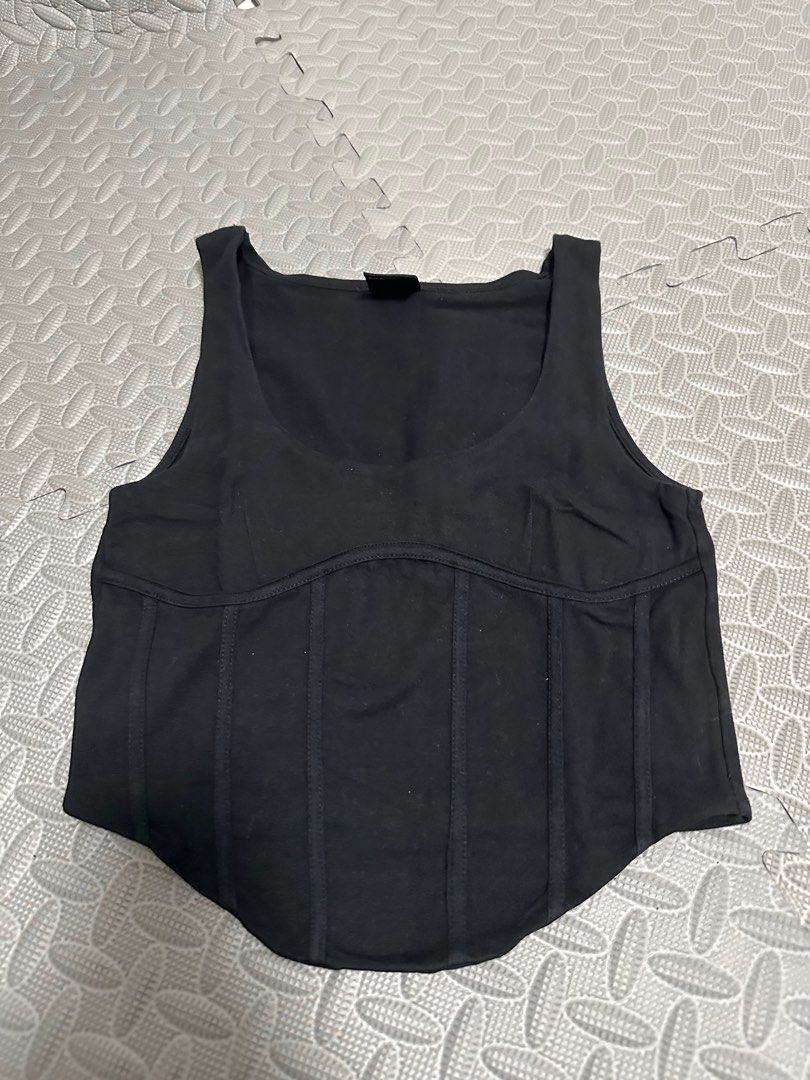 Oxygen Cute Black top (Category: Sleeveless) located in Caloocan City. Submitted by ai_declutter (Listing ID 1376542924, Image 2). Description: Decluttering.