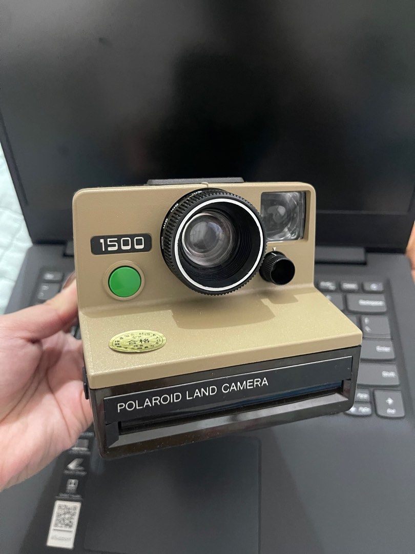 Polaroid Land Camera 1500 (Category: Cameras) located in Meycauayan. Submitted by daebaaaeee (Listing ID 1376484068, Image 1). Description: - vintage camera - uses sx-70 polaroid film - open for swap.