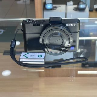 (Category: ) located in . Submitted by 180cameratsq (Listing ID 1376479558, Image 1). Description: .