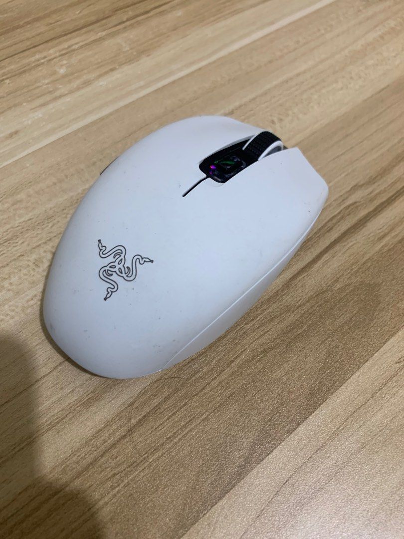 Razer Orochi v2 wireless gaming mouse (Category: Mouse & Mousepads) located in Manila. Submitted by gamingthriftshop (Listing ID 1376615370, Image 2). Description: Brand new Walang box 2200 brand new price 1800 nalang ORIGINAL pwede test dito sa pick up dala kayo laptop unli test Delivery pwede din Marikin area Paunahan nalang Pwede add sa fb para masendan ng test video full. Pwede warranty 1 week dagdagan nalang ng 99 pesos.
