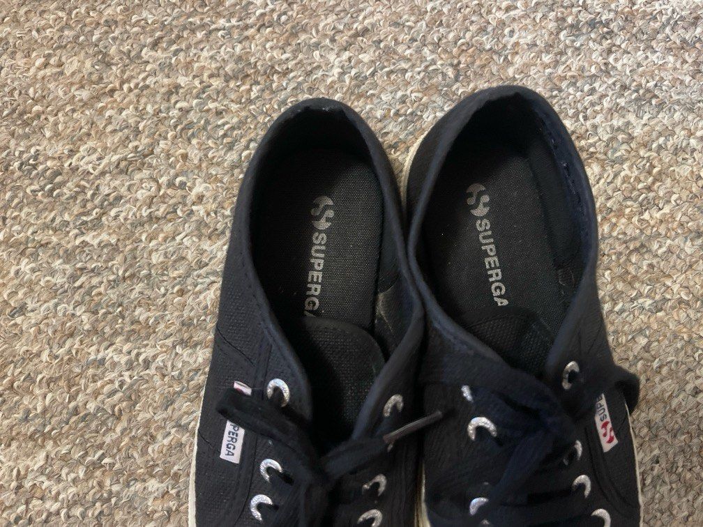 Shoes (Category: Women's Shoes) located in Liverpool. Submitted by amraluckett (Listing ID 1376487678, Image 3). Description: Superga Size 36.