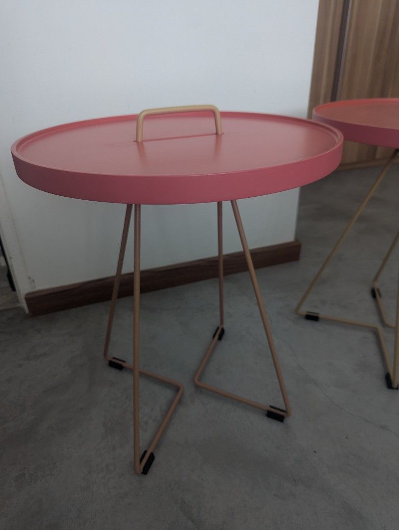 Side Tables65075295916162112