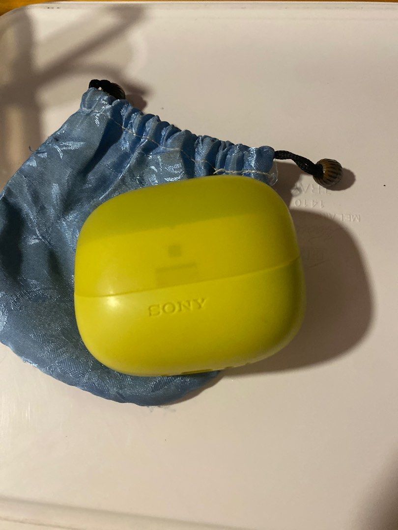 Sony WF-SP900 Wireless Earbuds Yellow63058208382465111
