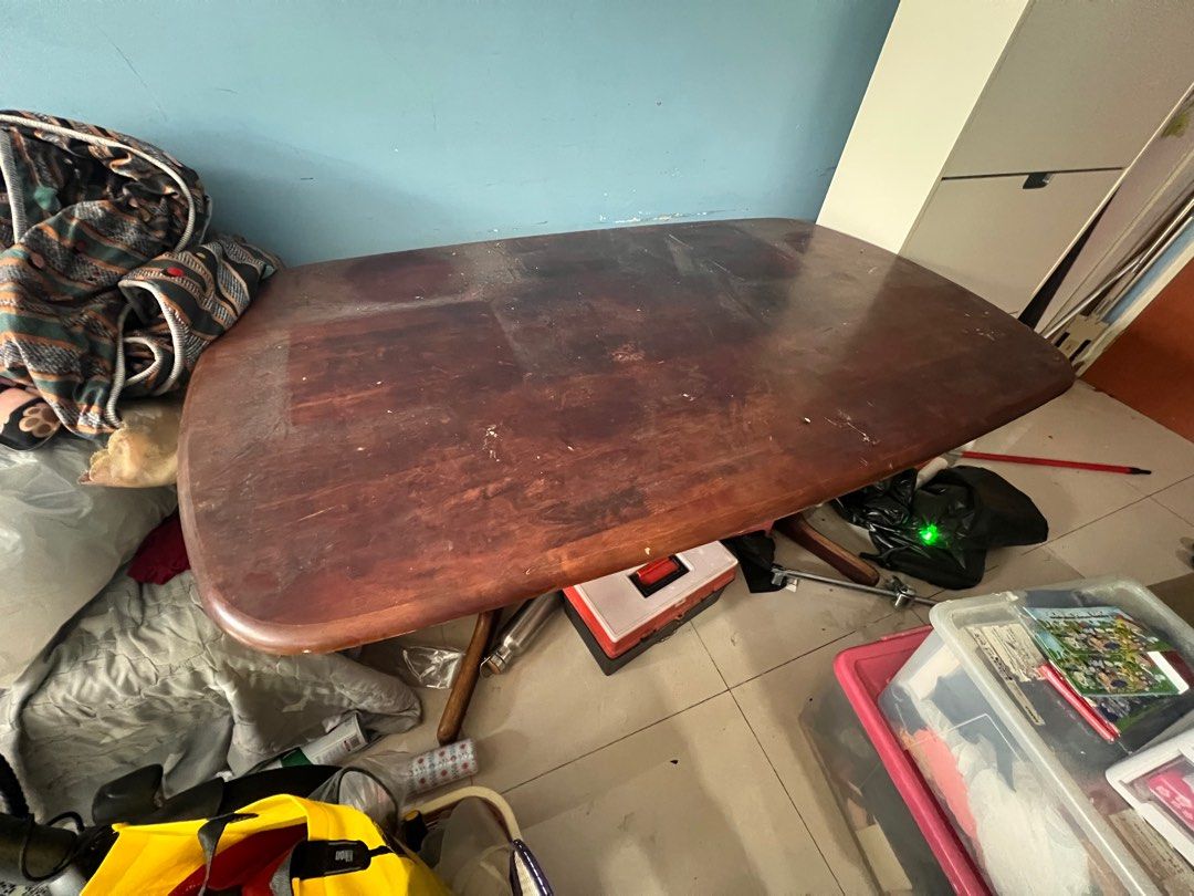 Table (Category: Tables & Sets) located in Singapore. Submitted by 2ndhand.cheap.stuff (Listing ID 1376469349, Image 3). Description: .