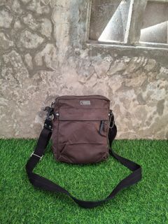 (Kategori: ) berada di . Dikirim oleh moshimoshithrift (ID iklan 1376440330, Gambar 1). Deskripsi: .