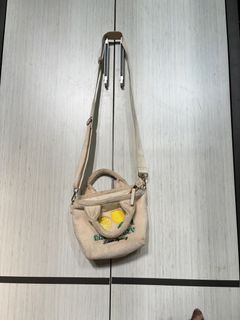 (Kategori: ) berada di . Dikirim oleh princyy.loved (ID iklan 1376566278, Gambar 1). Deskripsi: .