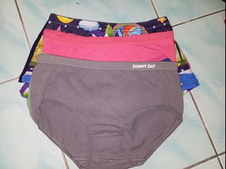 (Category: ) located in . Submitted by preloved_auroraa (Listing ID 1376533079, Image 1). Description: .
