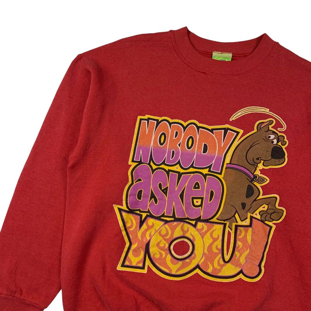 Vintage 2000 scooby-Doo Cartoon Network Sweater (Category: Coats, Jackets and Outerwear) located in Baguio. Submitted by thesecretshop_ph (Listing ID 1376586613, Image 2). Description: Size: Medium Lenght: 25.5” Width: 21” Issue: Normal Signs Of Wear Due to Age.