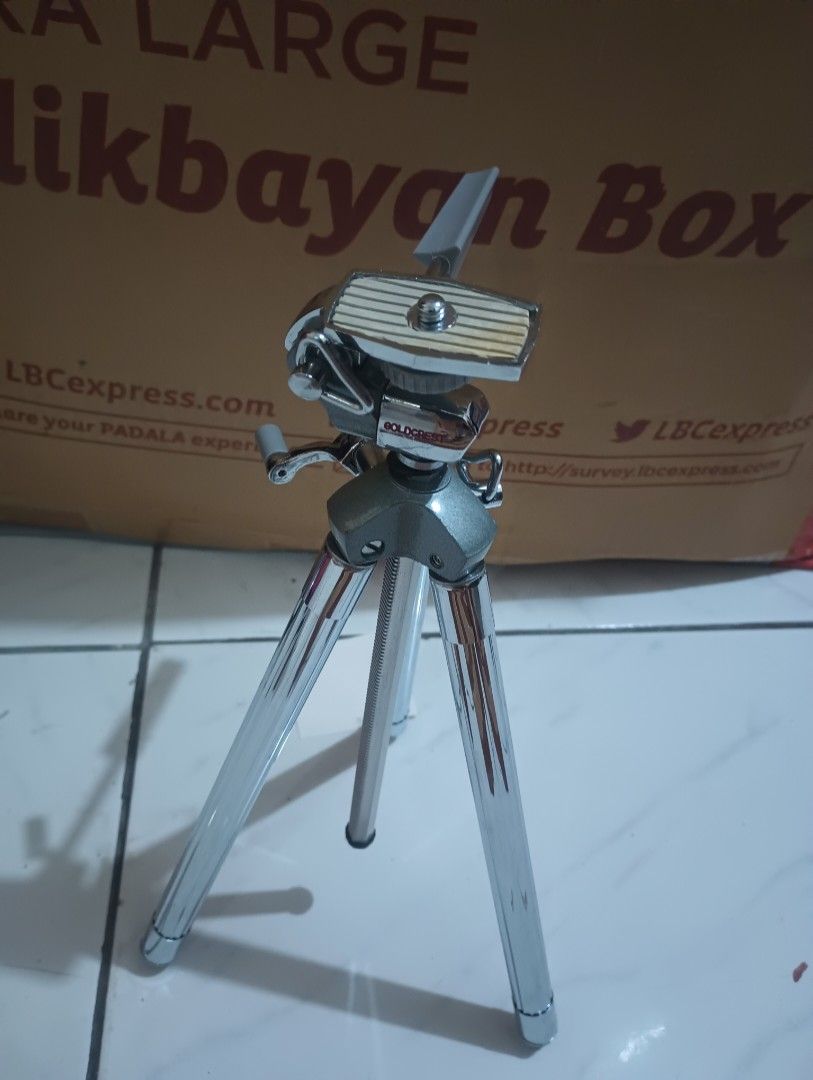 Vintage Goldcrest Adjustable Camera Tripod expands to 48" (Category: Tripods & Monopods) located in Plaridel. Submitted by QualityShop (Listing ID 1376584395, Image 1). Description: Negotiable Very good condition.