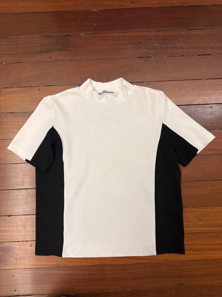 Zara top (Category: Shirts) located in Quezon City. Submitted by jscla (Listing ID 1376505084, Image 1). Description: .