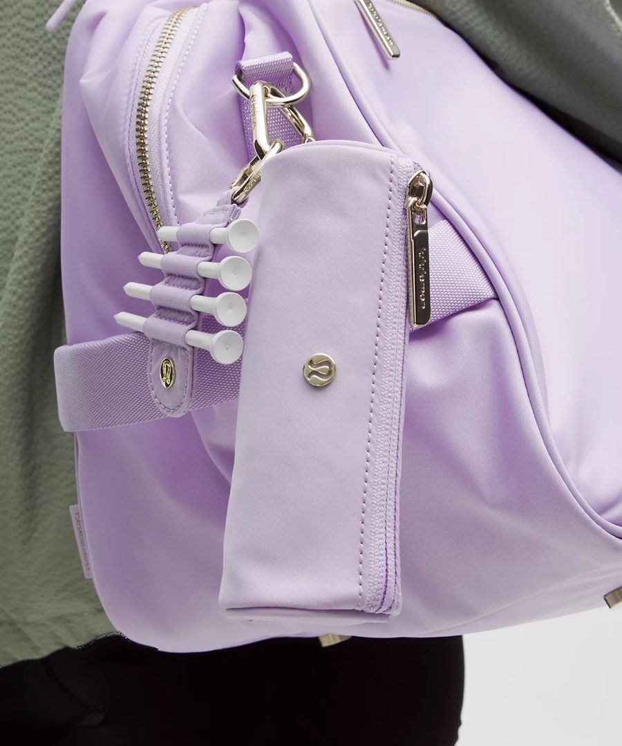 100% Original Lululemon Easy Clip Nano Golf Pouch (Category: Golf) located in Cebu City. Submitted by delonsonlineshop (Listing ID 1376728867, Image 1). Description: 100% Original Lululemon Easy Clip Nano Golf Pouch ₱2,900 🌷 On Hand, Brand New 🌷 Super pretty hardware! 😍 🌷 Feel free to send us a message to order. 🌷 Bought straight from LULULEMON CANADA 🌷 MOP: GCash, PayMaya, Online Bank Transfer, Cash 🌷 MOD: LBC (We ship nationwide), Maxim,