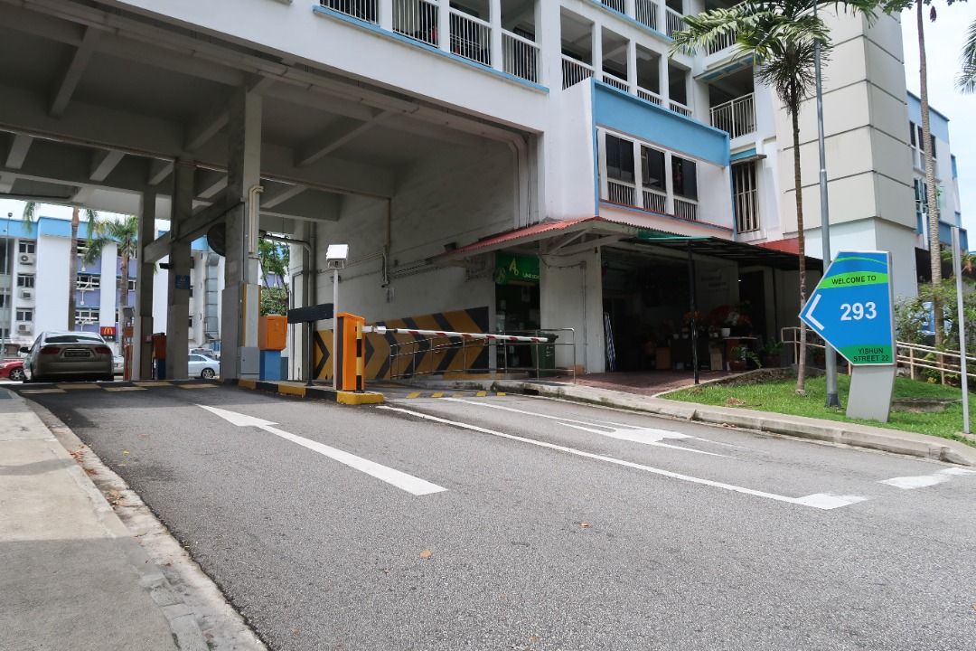 293 Yishun HDB Shophouse for sale，义顺大牌293 HDB 商店忍痛出售！剩余仍67年！63226714720002111