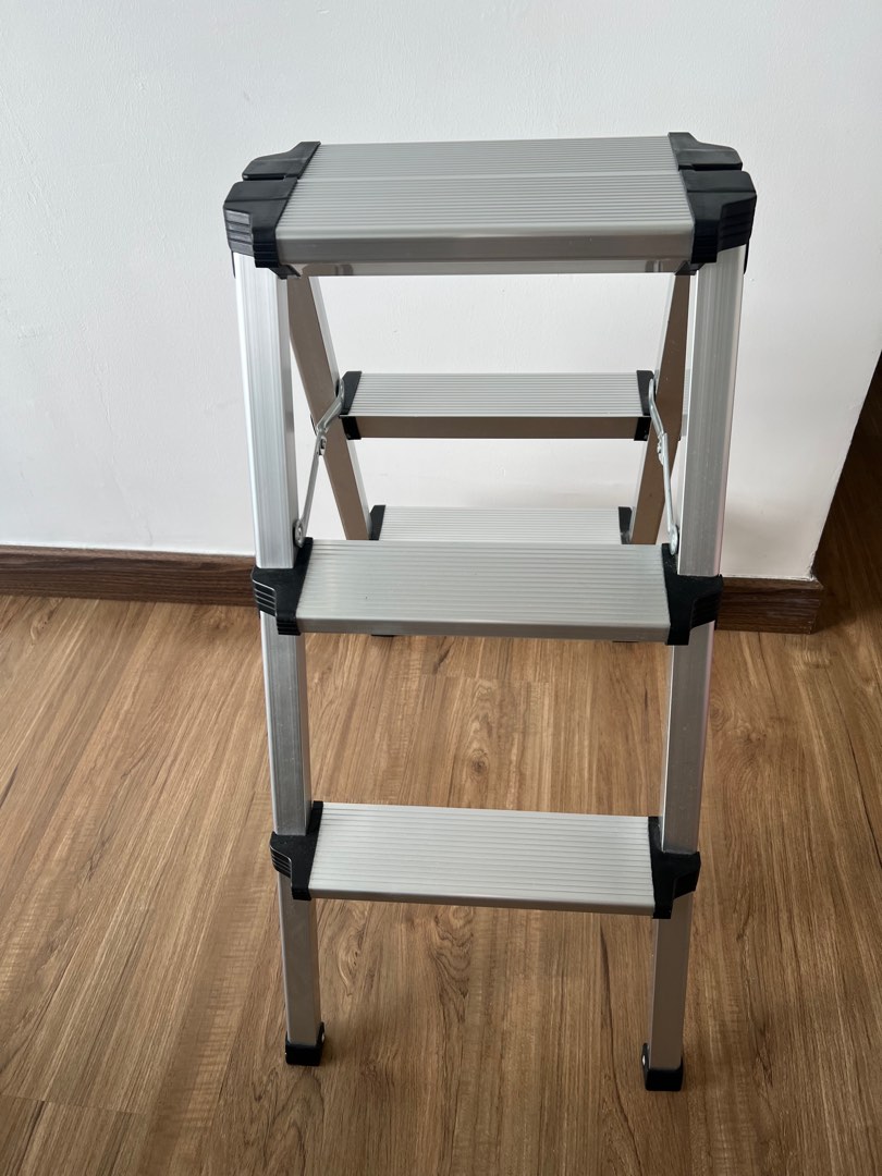 3 steps ladder (2sided), Furniture & Home Living, Home Improvement ...