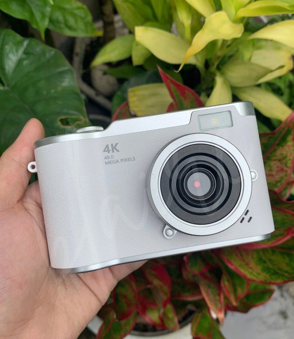 48MP flip cam digital camera white (Category: Cameras) located in Bulacan. Submitted by blaire_31 (Listing ID 1376695937, Image 2). Description: loc: marilao, bulacan mop: gcash, maya, seabank mod: jnt, lalamove.
