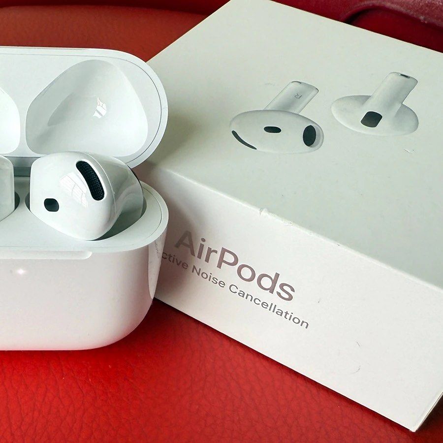 Apple AirPods 4 Active Noise Cancellation62863062167554114