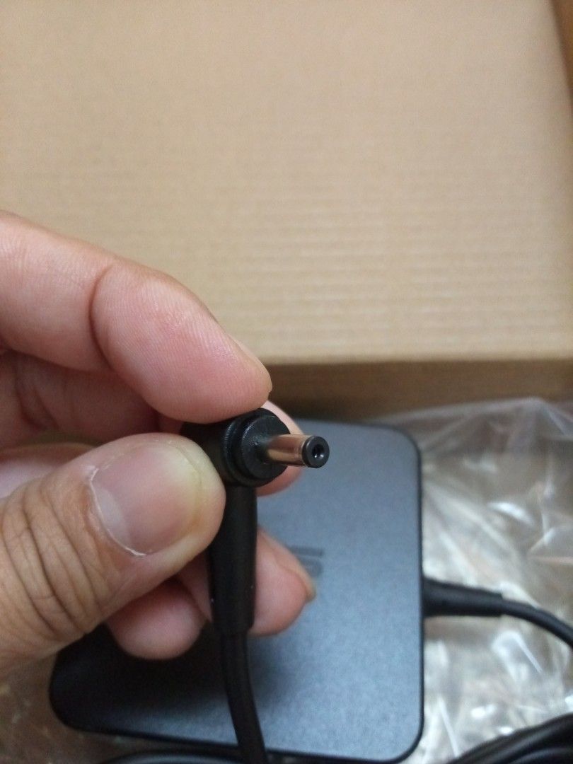 Asus Laptop charger (Category: Laptops & Notebooks) located in Mandaluyong City. Submitted by richardolshoppe (Listing ID 1376791529, Image 2). Description: Asus laptop charger 33 watts 1.75A, 45 watts 2.37A, 65 watts 3.42A available brand new 1 month warranty replacement.