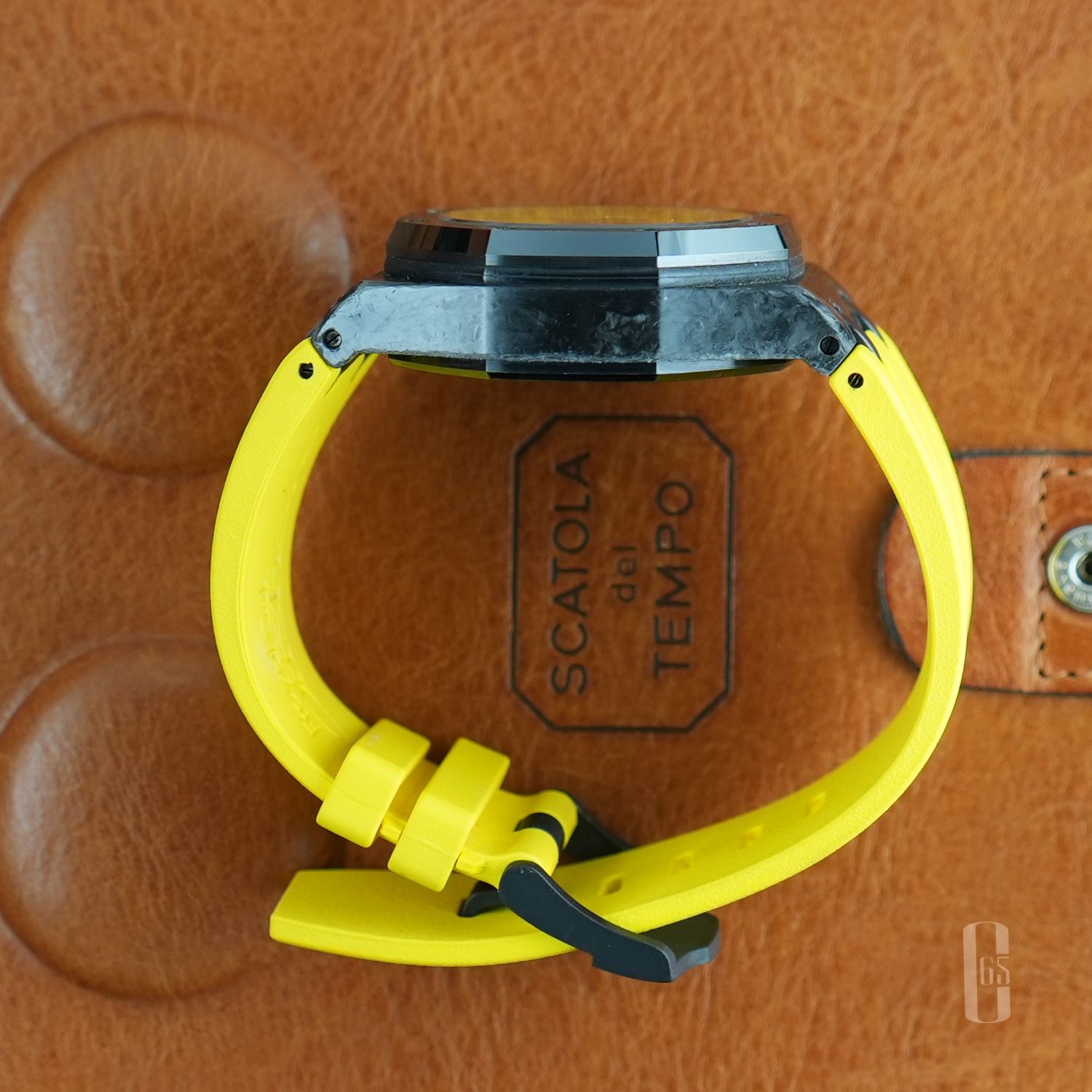 [SOLD - DM to SOURCE] Piguet Royal Oak Offshore Bumble Bee (Category: Watches) located in Singapore. Submitted by calibre65 (Listing ID 1376697217, Image 2). Description: This piece has been SOLD. DM us and we can source a similar piece for you! Audemars Piguet Royal Oak Offshore Bumble Bee Reference Number: 26176FO.OO.D101CR.02 Condition: Well Used Comes with: Watch only (no box, no papers) Dated: Size: 42mm Case material: Carbon Strap material: