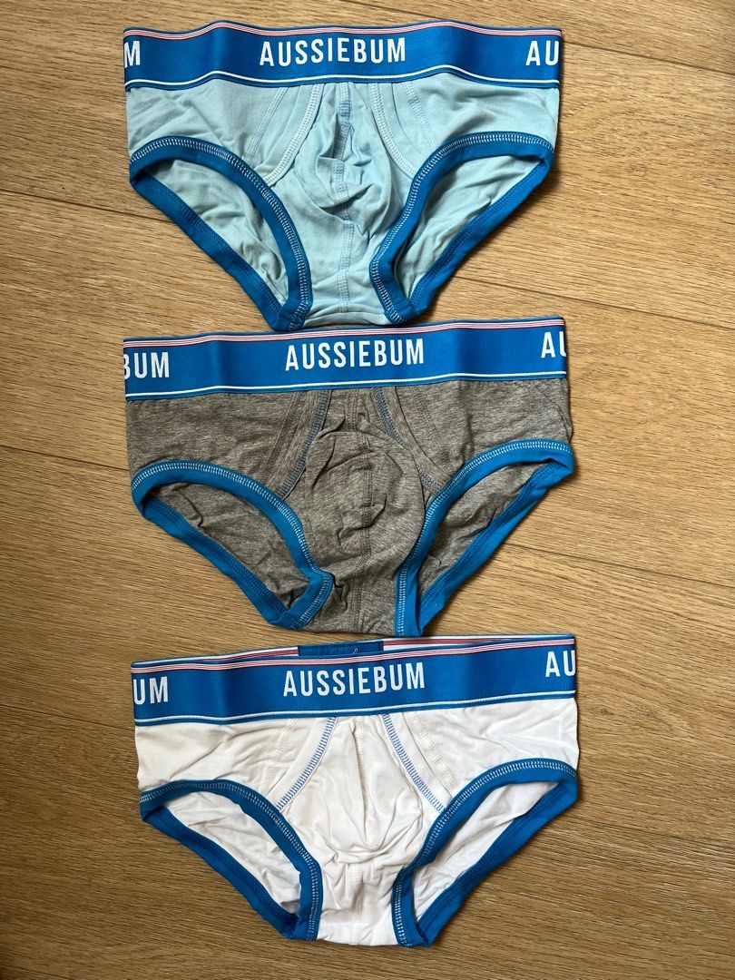 Aussiebum Enlarge-It Men Brief Underwear (Category: New Underwear) located in Singapore. Submitted by snapply21 (Listing ID 1376675004, Image 1). Description: Brand new with tag. Tagged XS. But can fit S Asian. Authentic aussiebum. Enlarge it has a pouch for you to stuff your junk, to lift up and pack up ur crotch. Listed price is for 1 item. .