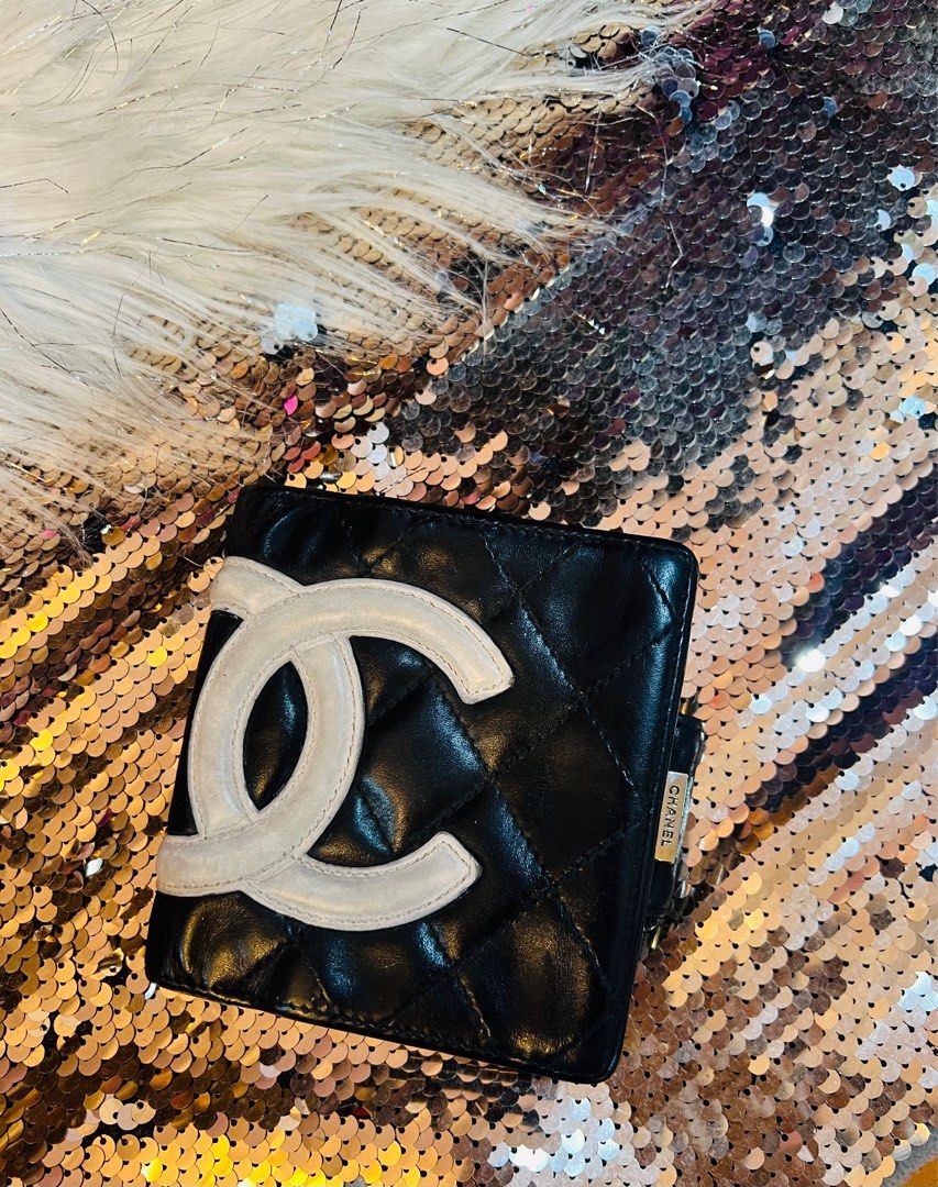 Authentic Chanel CC Cambon Compact Wallet (Category: Luxury Bags & Wallets) located in Dumaguete. Submitted by lovebags.ph (Listing ID 1376689446, Image 1). Description: Actual pictures posted. Excellent used condition 🩷.