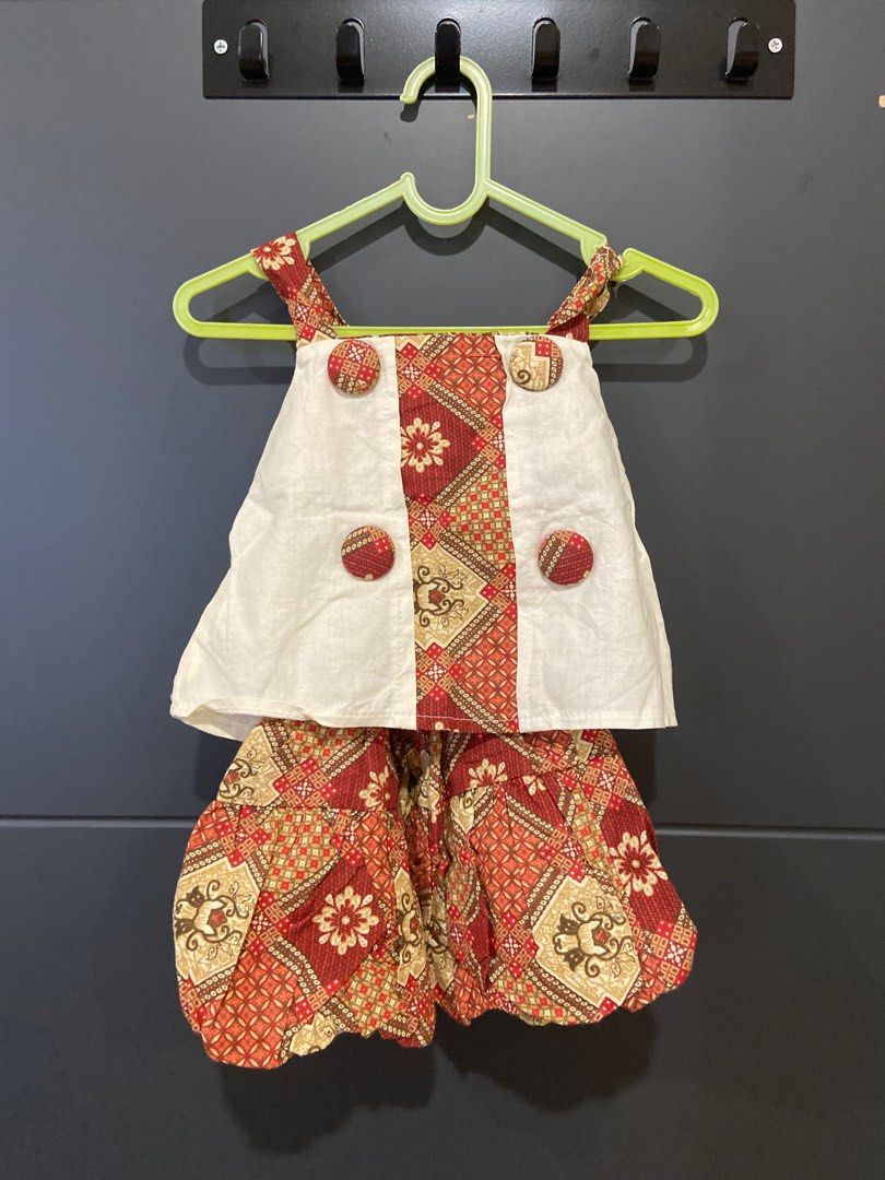 Baby batik rok balon