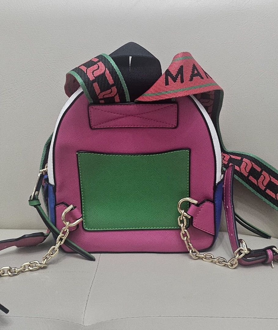 MARC JACOBS (Category: Luxury Bags & Wallets) located in Pasig City. Submitted by vkcz702 (Listing ID 1376725498, Image 2). Description: .